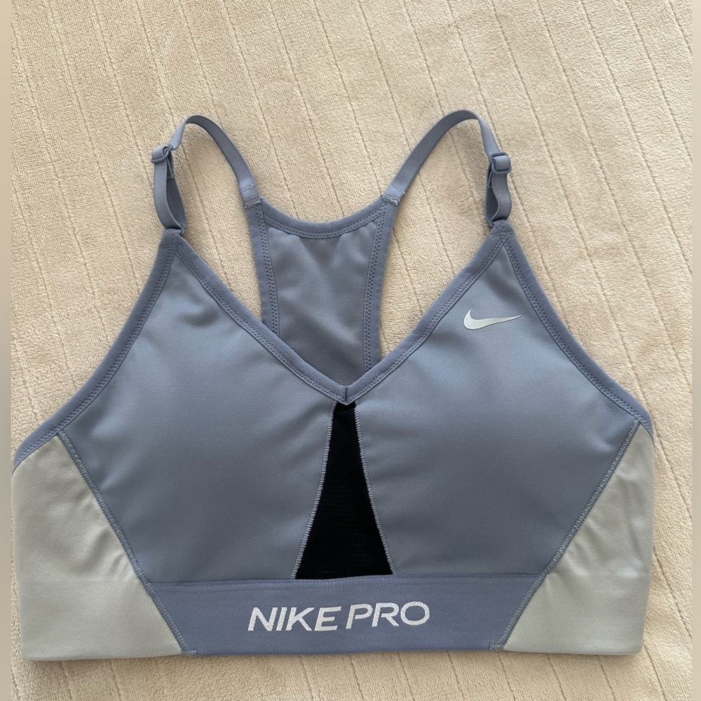 Nike Sports Bra Size Medium